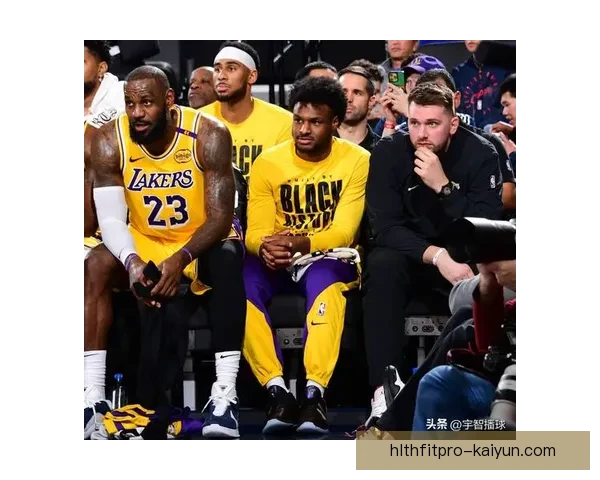 詹姆斯进球数据逐渐回暖，近期表现稳健引人关注